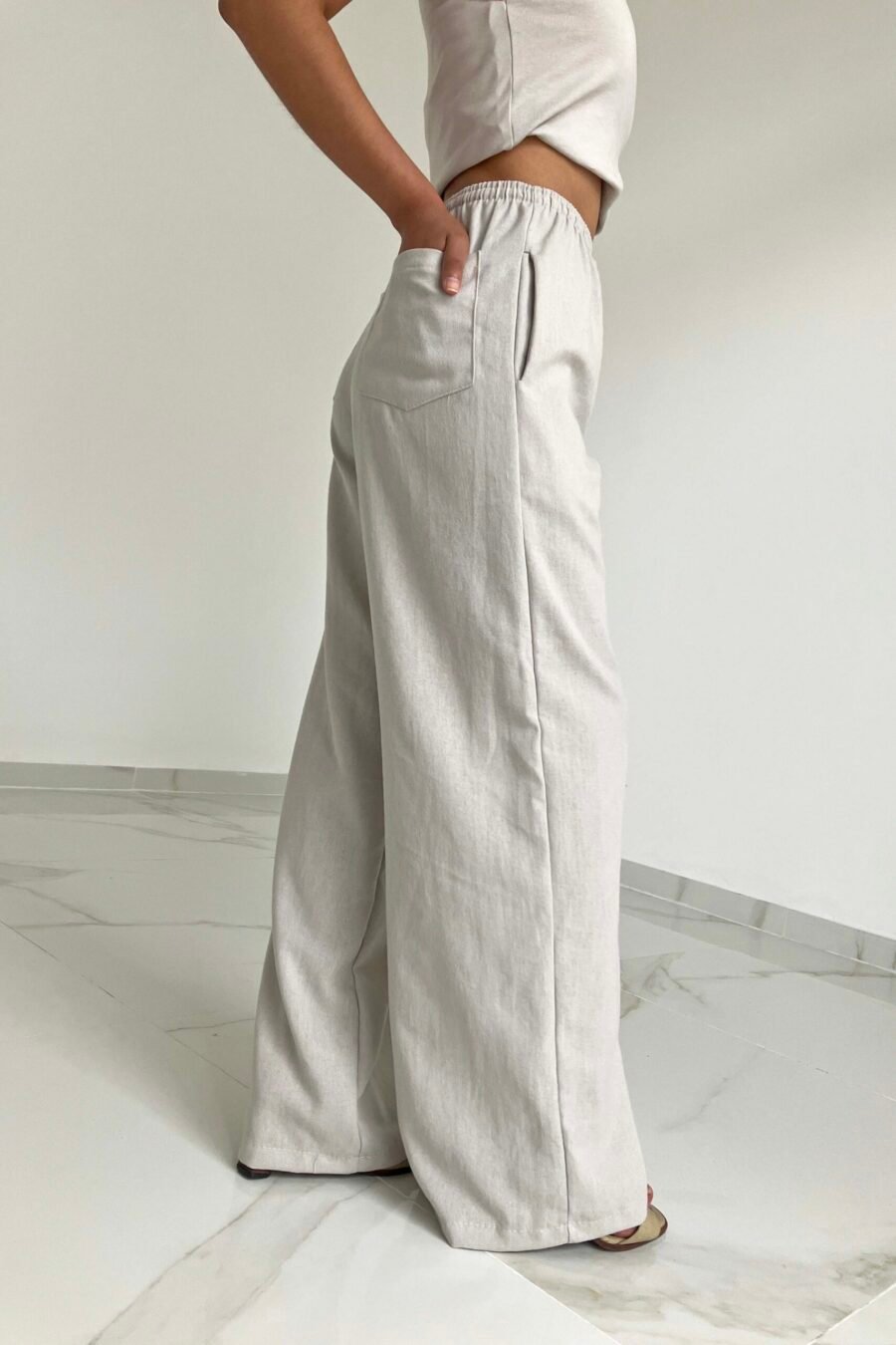 Alternative view of PALAZO BALCARCE lino