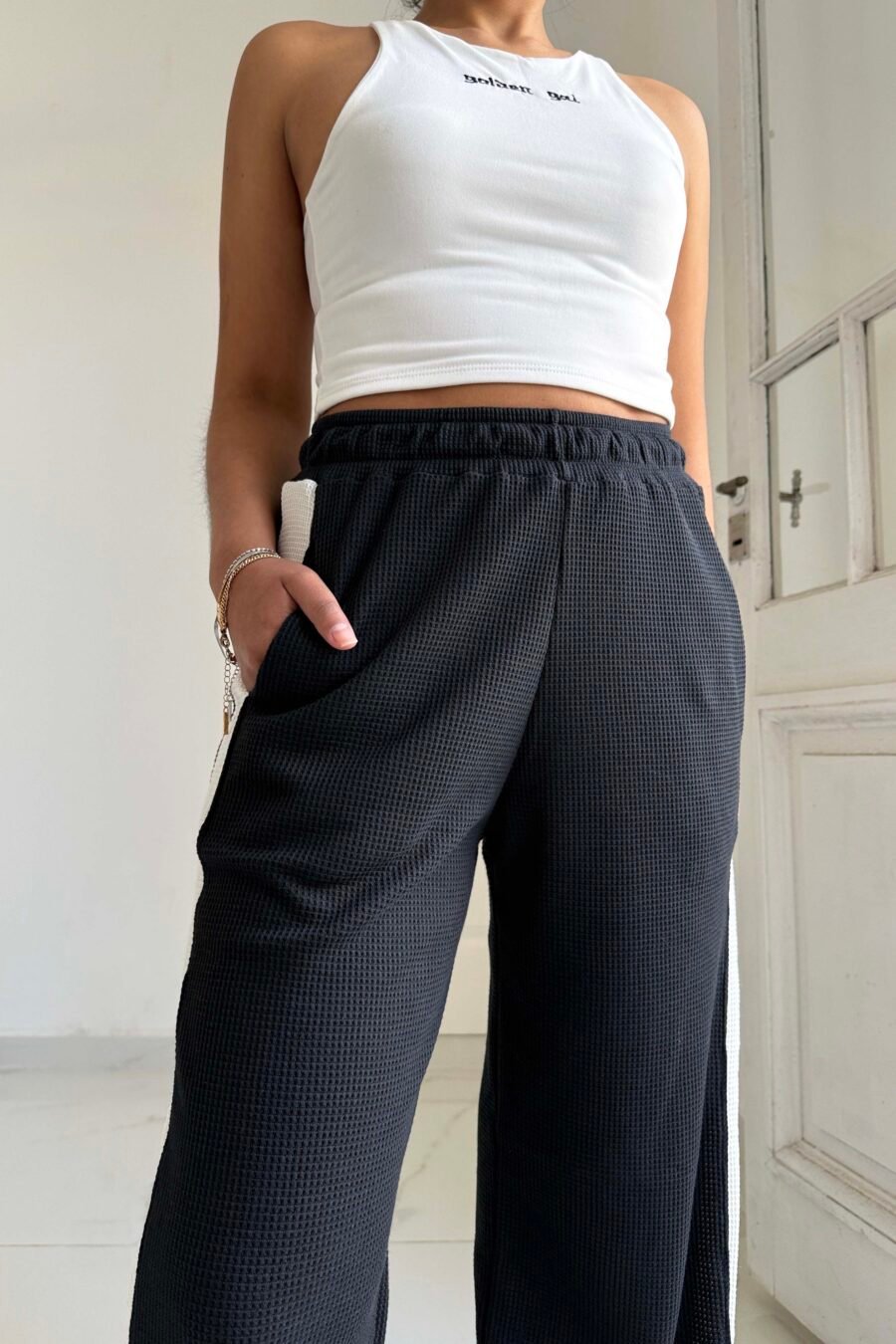 Alternative view of PALAZO HELIOS algodón waffle