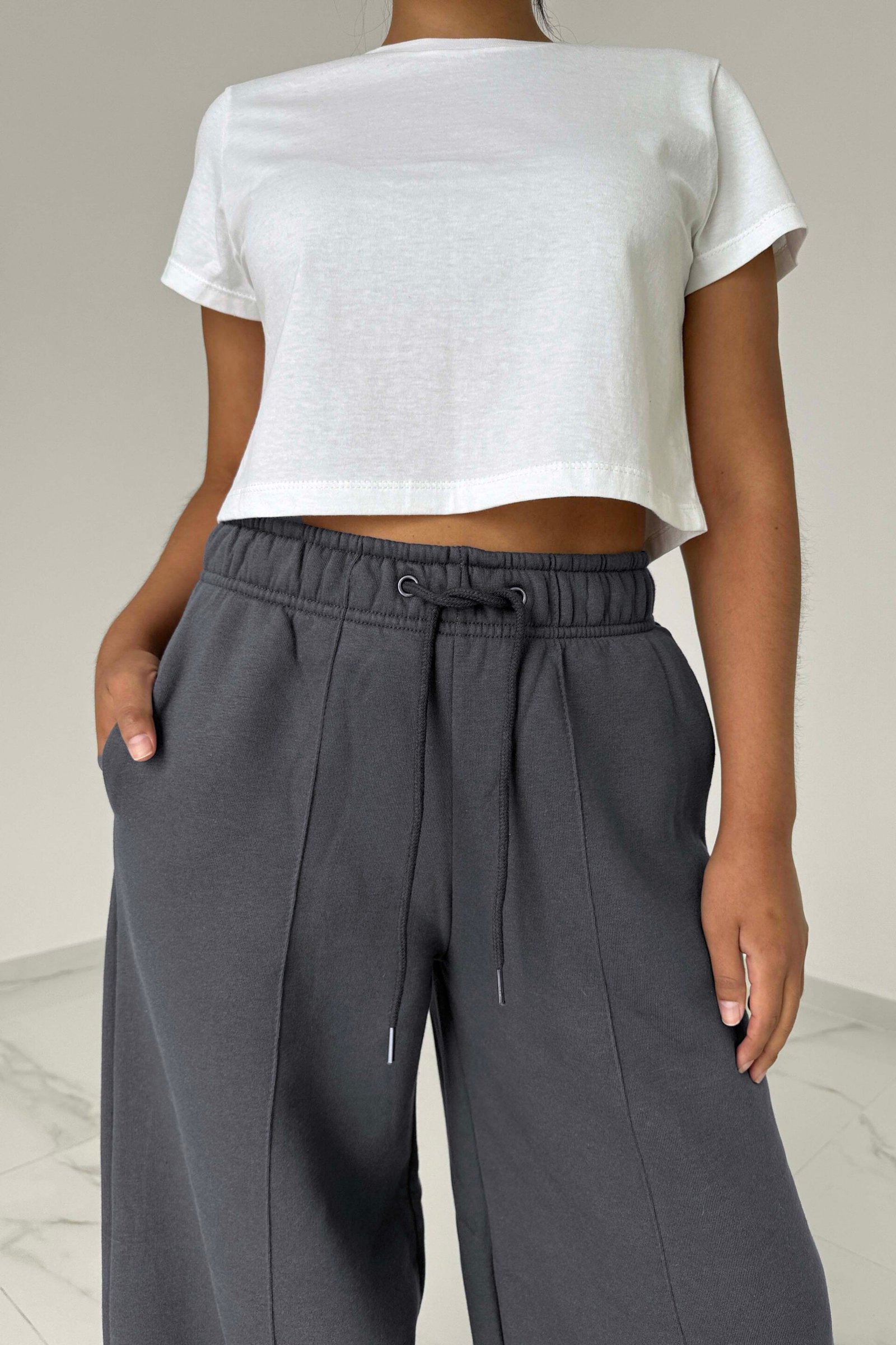 Alternative view of MAXI CAZZU friza