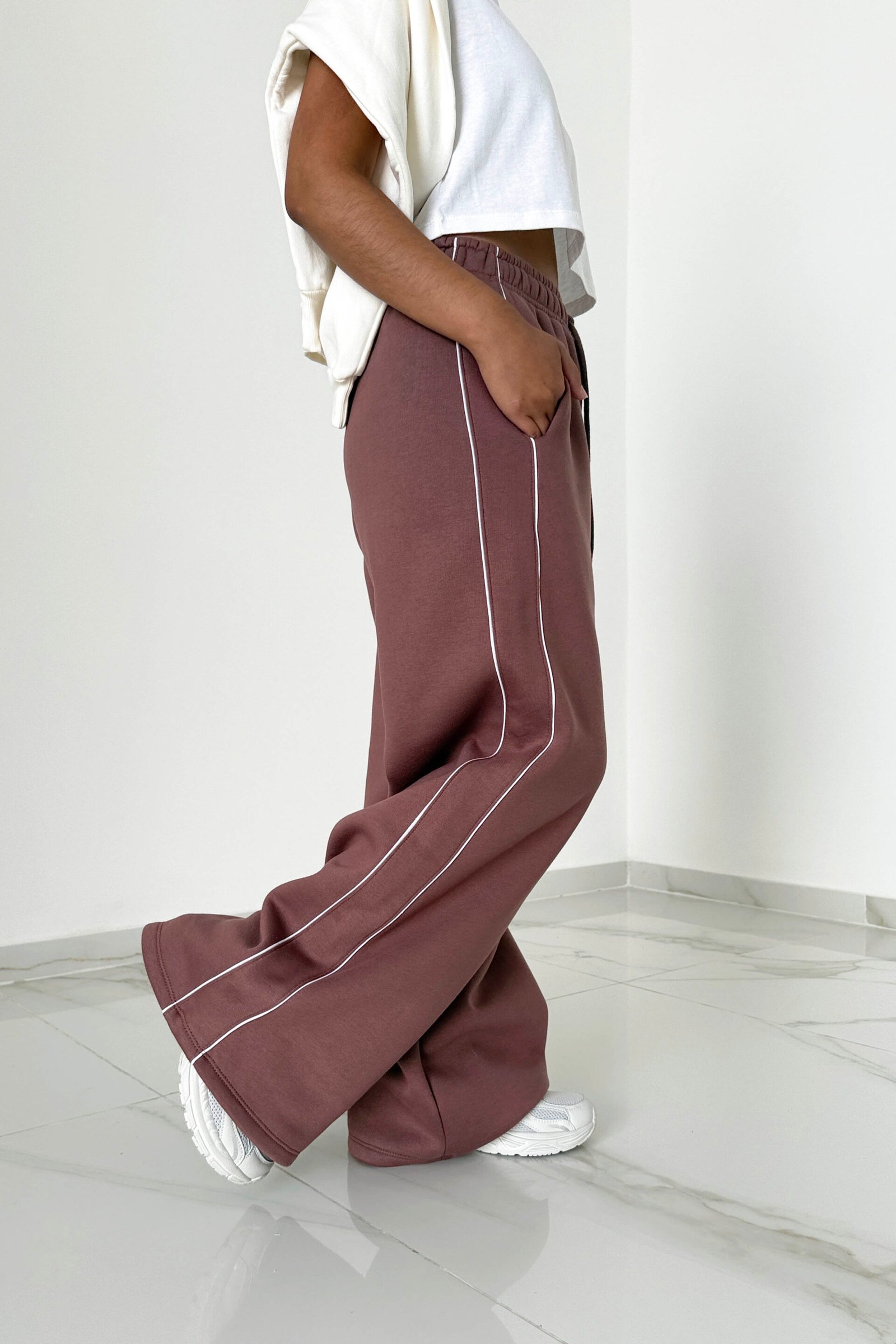 Alternative view of PALAZO ANGELA friza