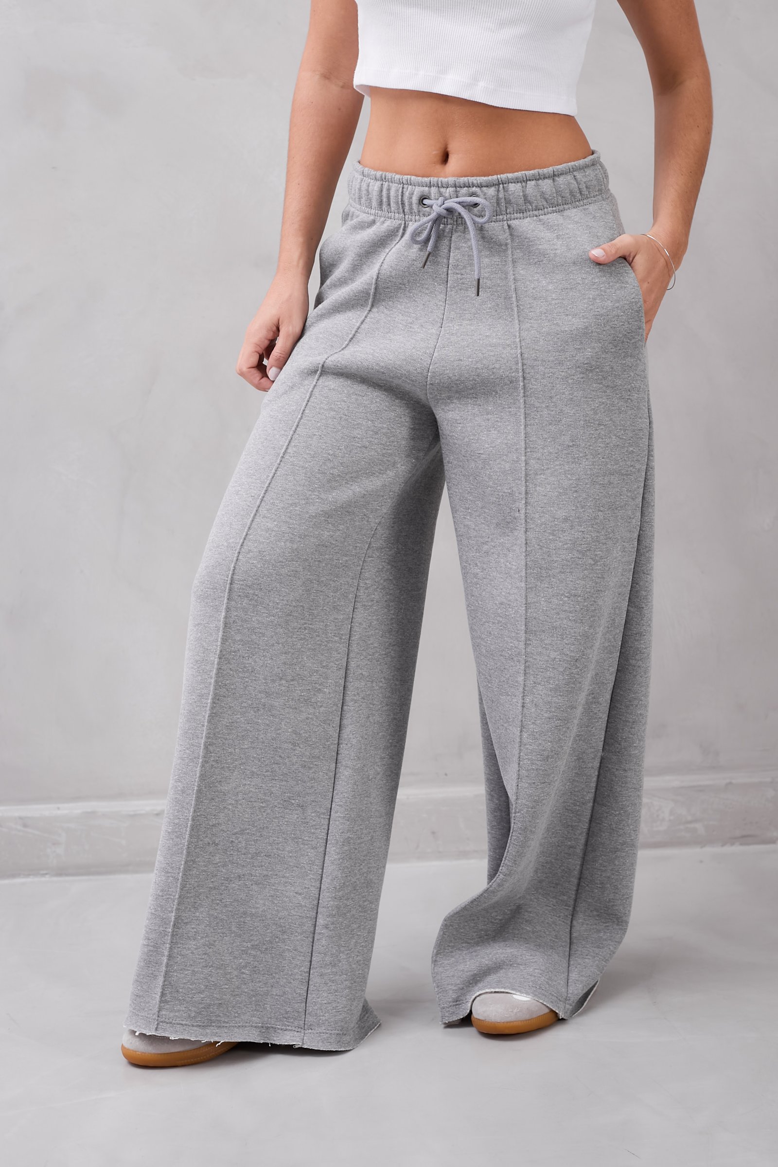 Alternative view of MAXI CAZZU friza