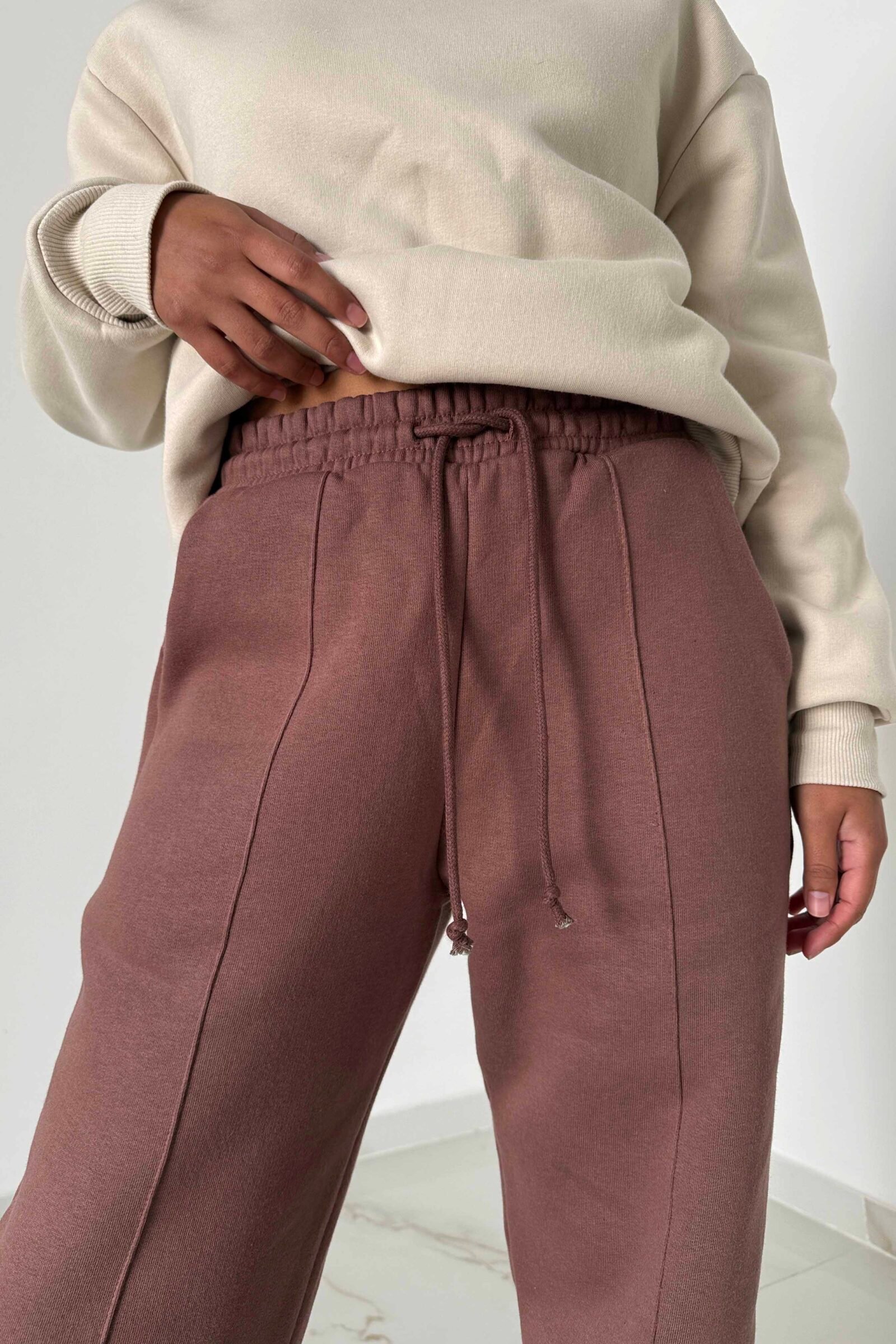 Alternative view of JOGGER MARIA friza